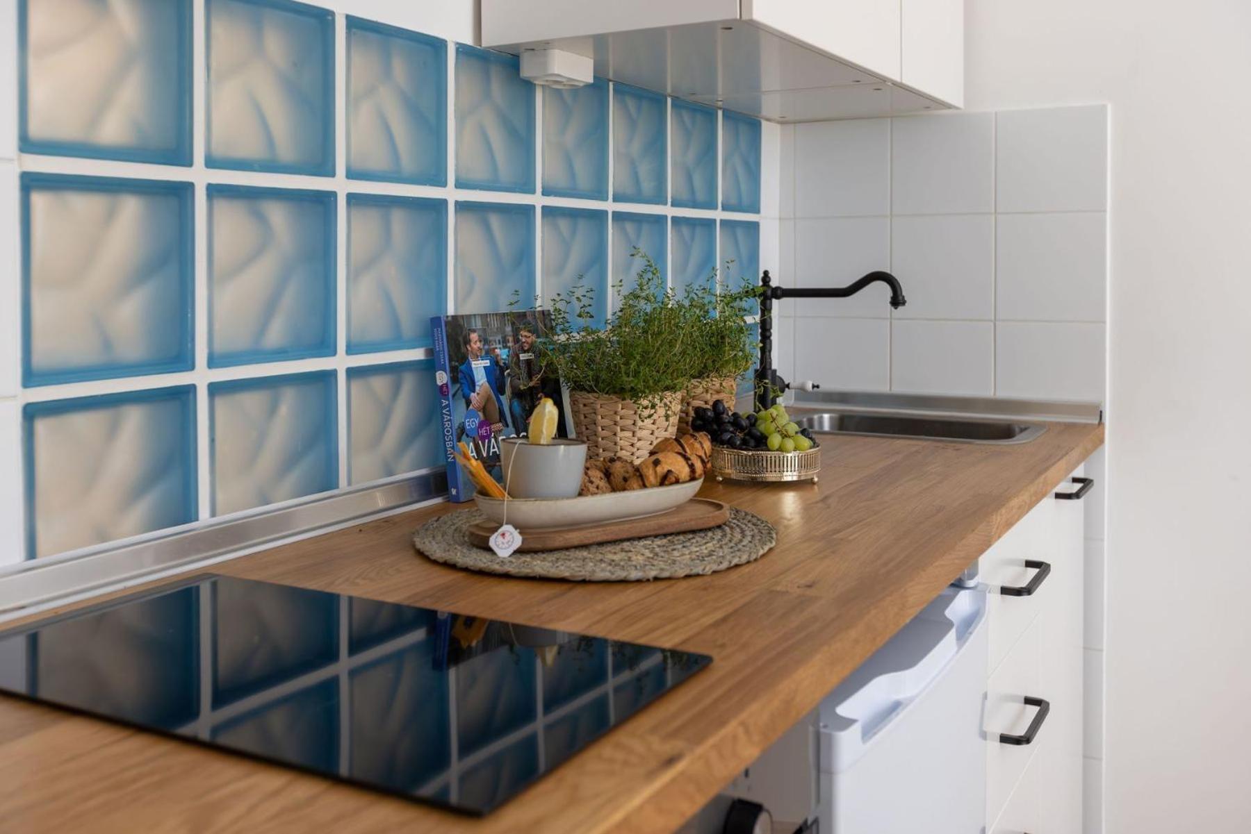 Appartement Cozy, Modern With Balcony In Buda Budapest